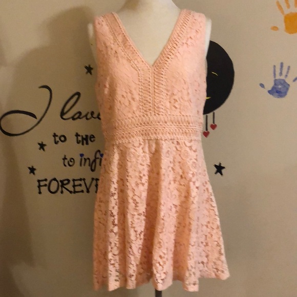 Francesca's Collections Dresses & Skirts - Francescas Sleeveless Dress